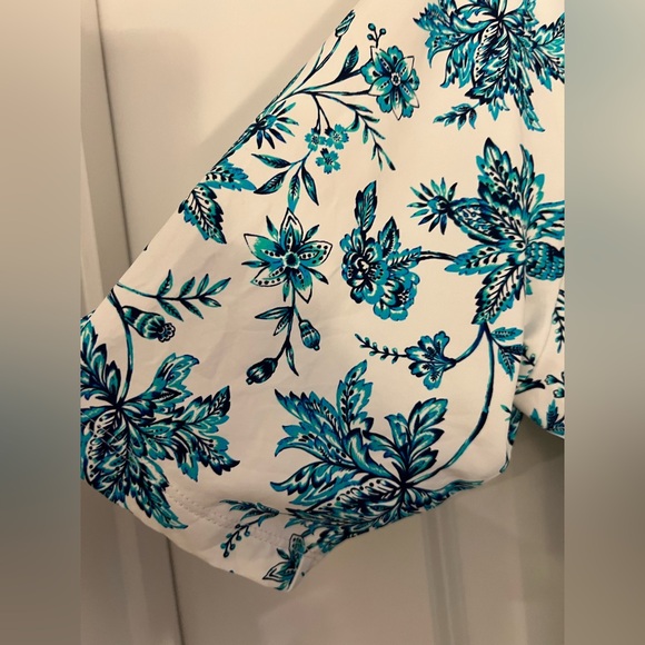 Women's SunShade UPF 50 Elbow Sleeve Rash Guard Swim (or not) Tee - Picture 4 of 9